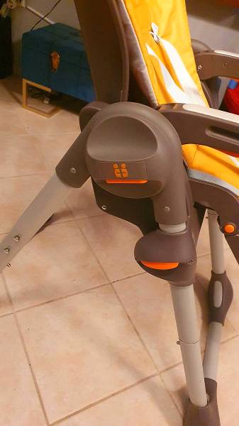 ΚΑΡΟΤΣΙ Peg Perego & ΚΑΡΕΚΛΑΚΙ ΦΑΓΗΤΟΥ Chicco