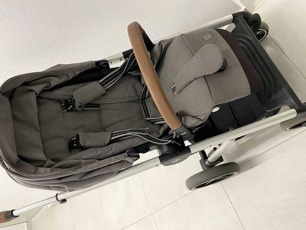 καροτσάκι cybex balios s lux / κάθισμα αυτοκ/του aton m i-size (αυγό) / ανταπτορες / ποδόσακος / ποτηροθήκη όλα χρώμα soho grey