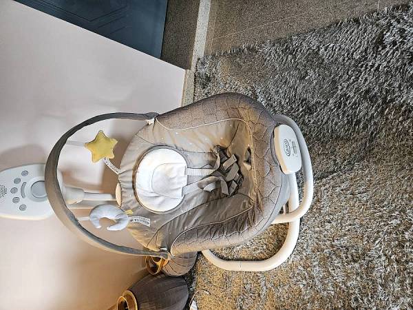 Relax Graco με δόνηση, κίνηση ήχο και μουσική.