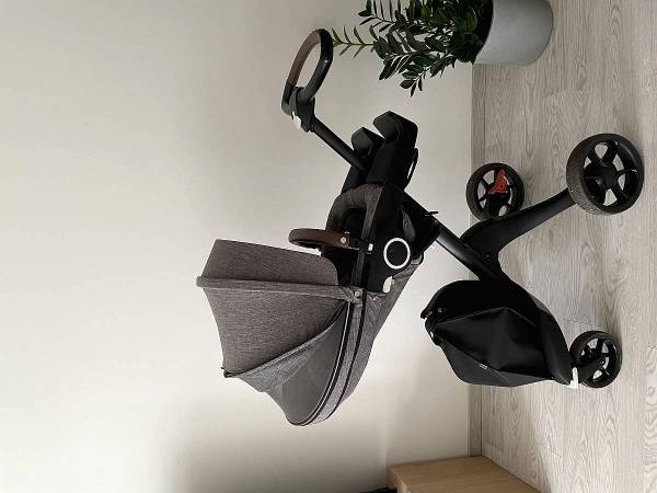 Stokke Xplory V6 Black Melange (grey)