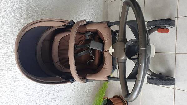 Βρεφικό λίκνο - πάρκο Lorelli Milano Grey με στρώμα και έξτρα αξεσουάρ