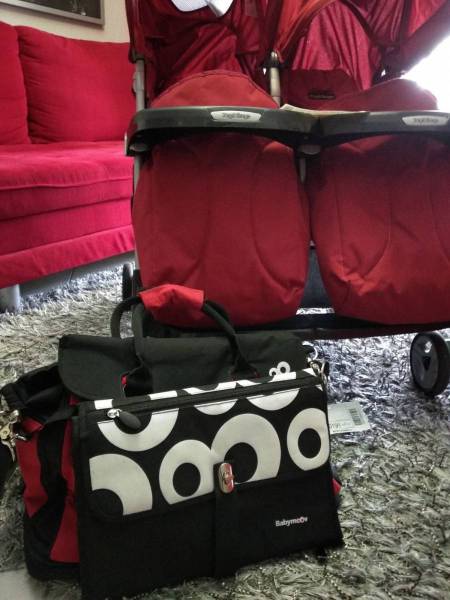 Καροτσι διδυμων