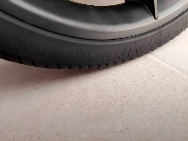 Inglesina Aptica XT Quattro+ Extras