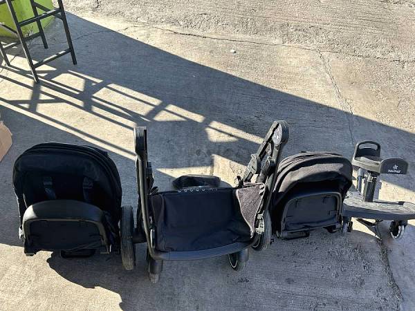 Καρότσι Cybex Gazelle μεταχειρισμένο με 2 καθίσματα δίδυμων και Bebe stars τρέιλερ για 2ο παιδί