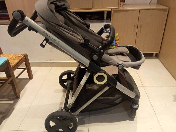 Baby Family σύστημα μεταφοράς μωρού 3 σε 1 (καρότσι βρεφικό - κάθισμα αυτοκινήτου βρεφικό - πορτ μπεμπέ)